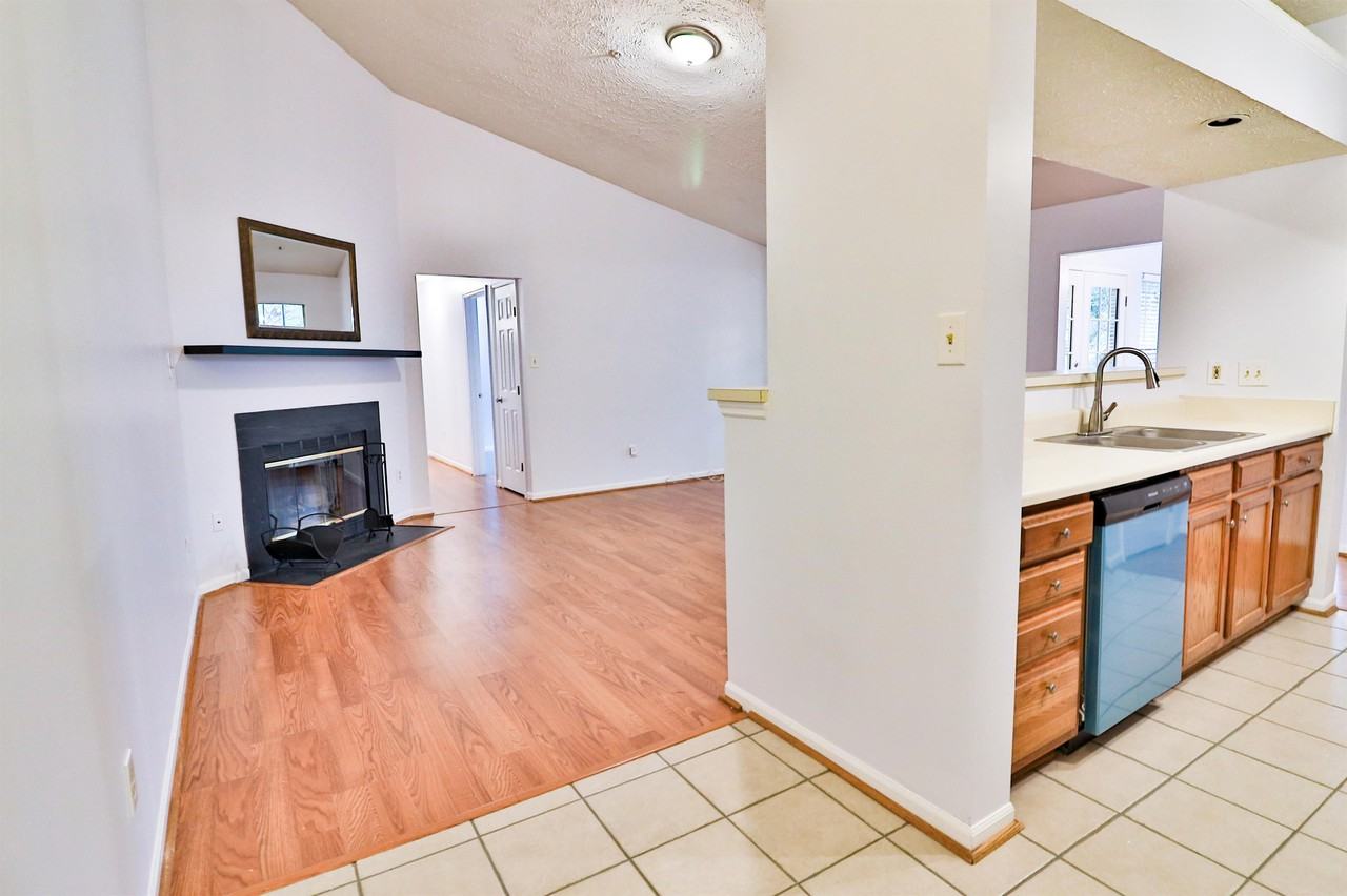 13110 Briarcliff Ter #610 - Photo 2 of 35