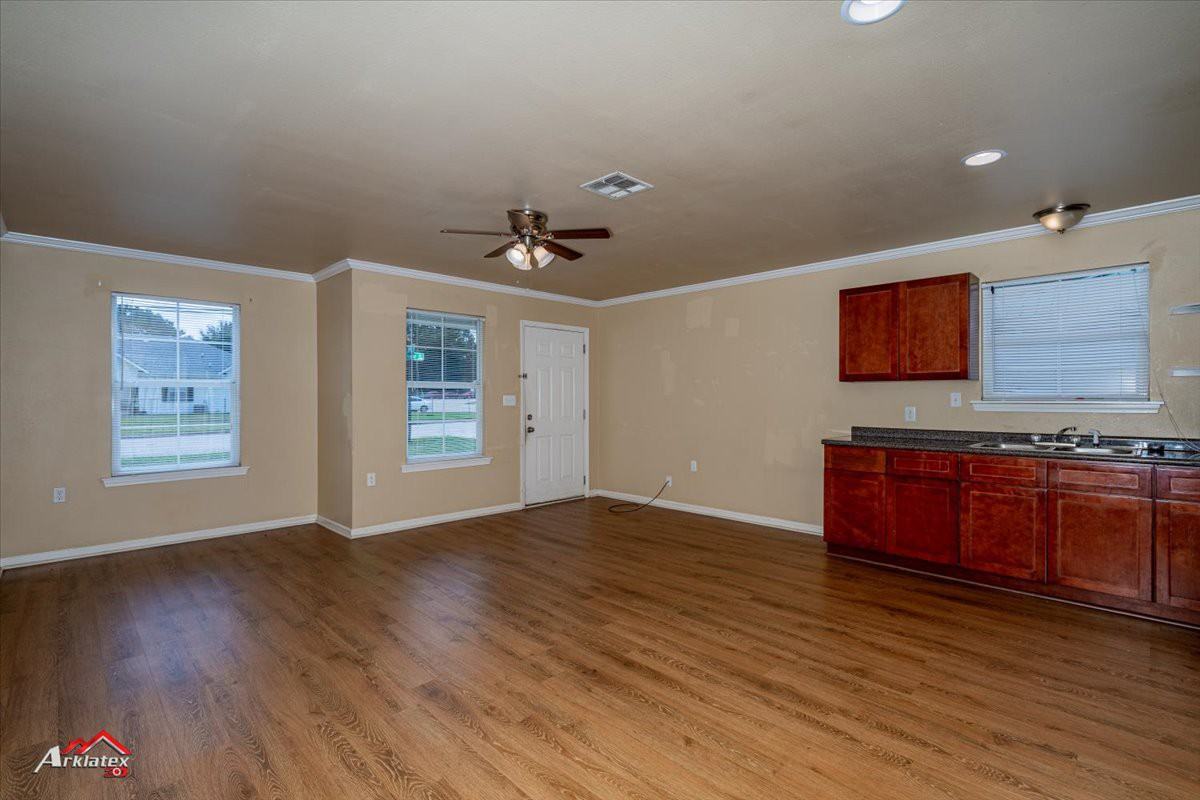 304 Stoner Ave #1 - Photo 3 of 12