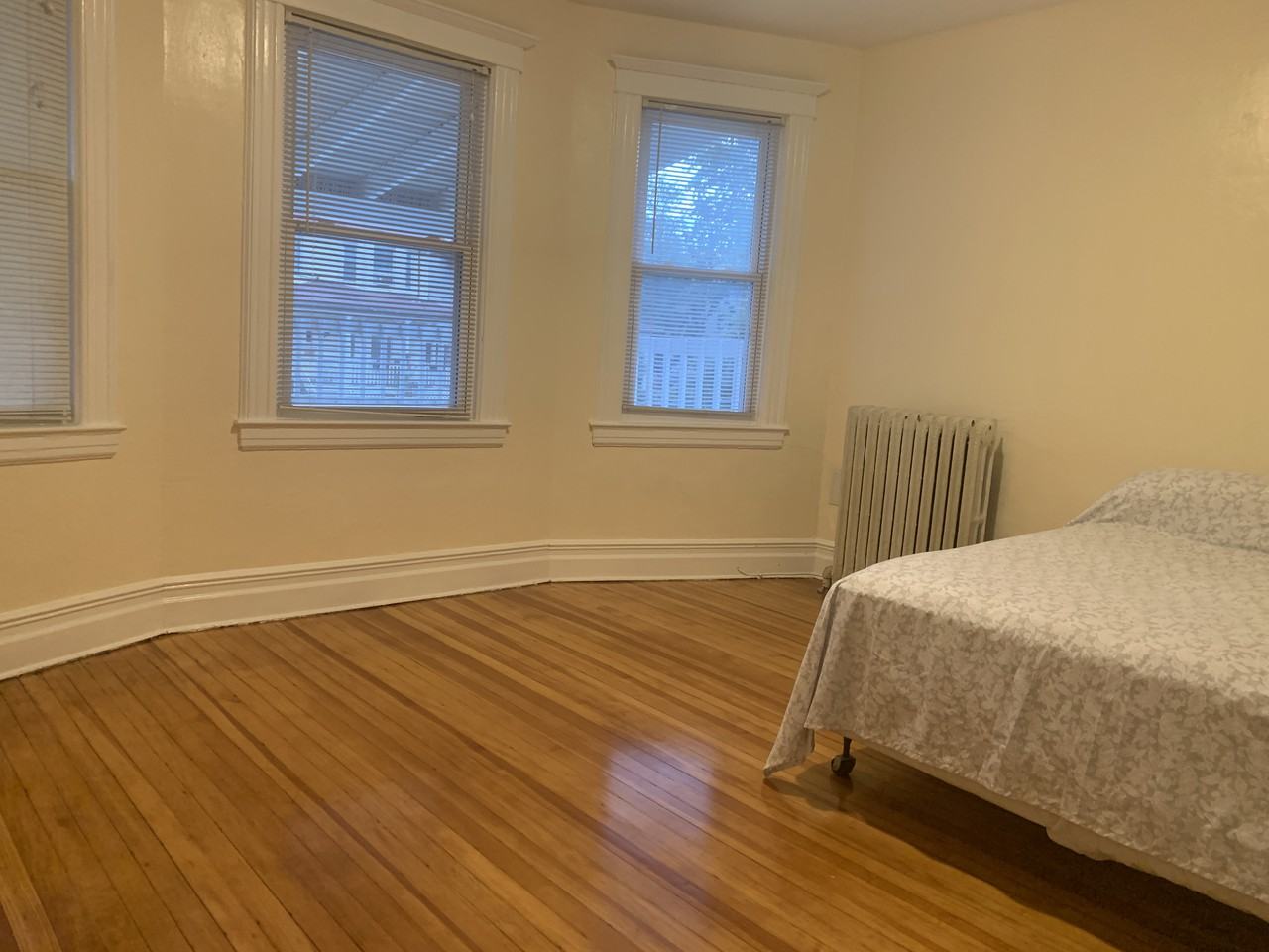 42 Dewey Ave - Photo 3 of 22