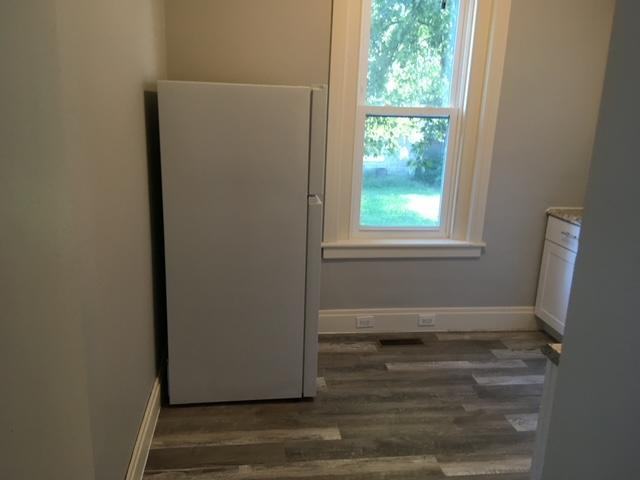 33 E Cherry St - Photo 3 of 12