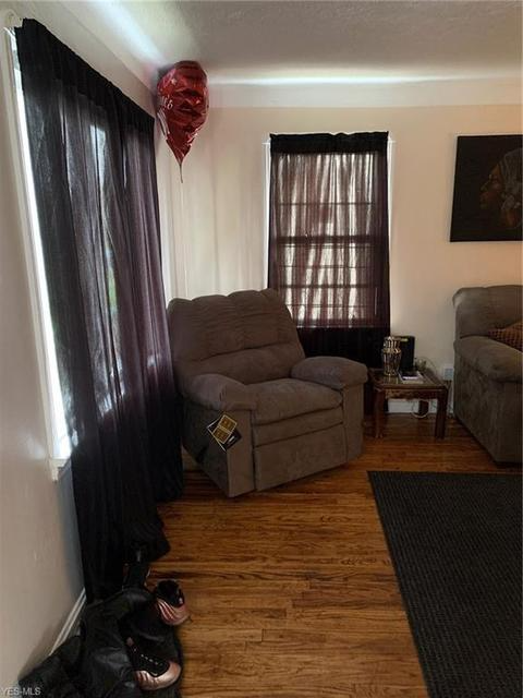 11321 Dove Ave - Photo 3 of 10