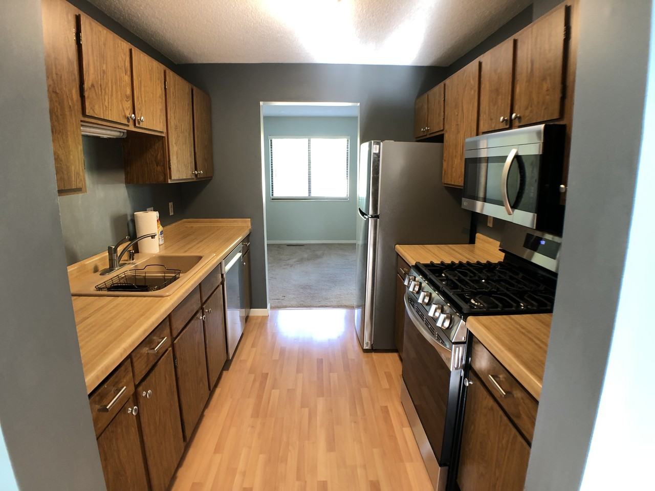 3071 Zarthan Ave S - Photo 2 of 22
