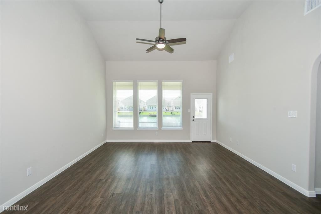 24639 Signorelli Way - Photo 2 of 10
