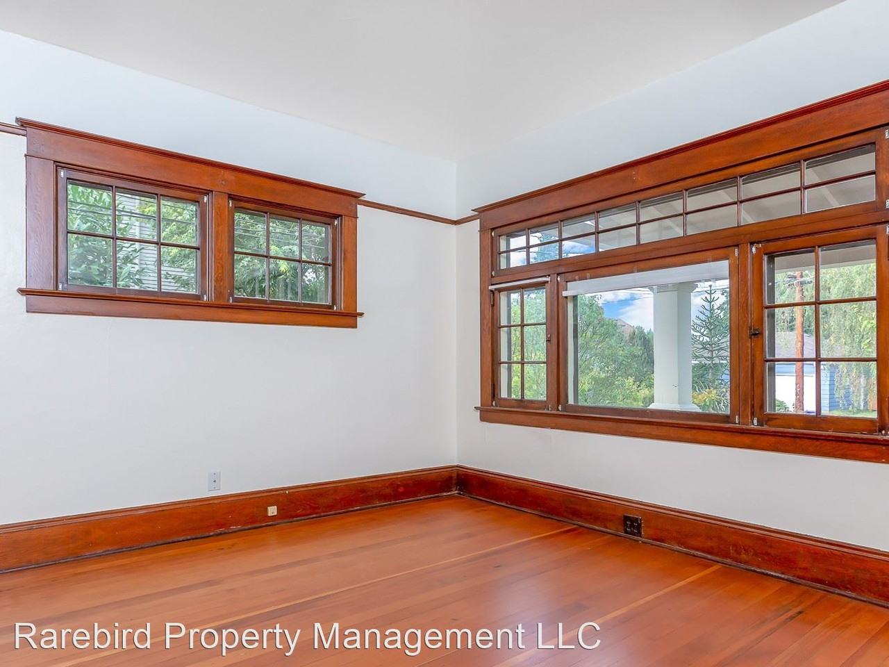 714 Ne 68th Ave - Photo 3 of 21
