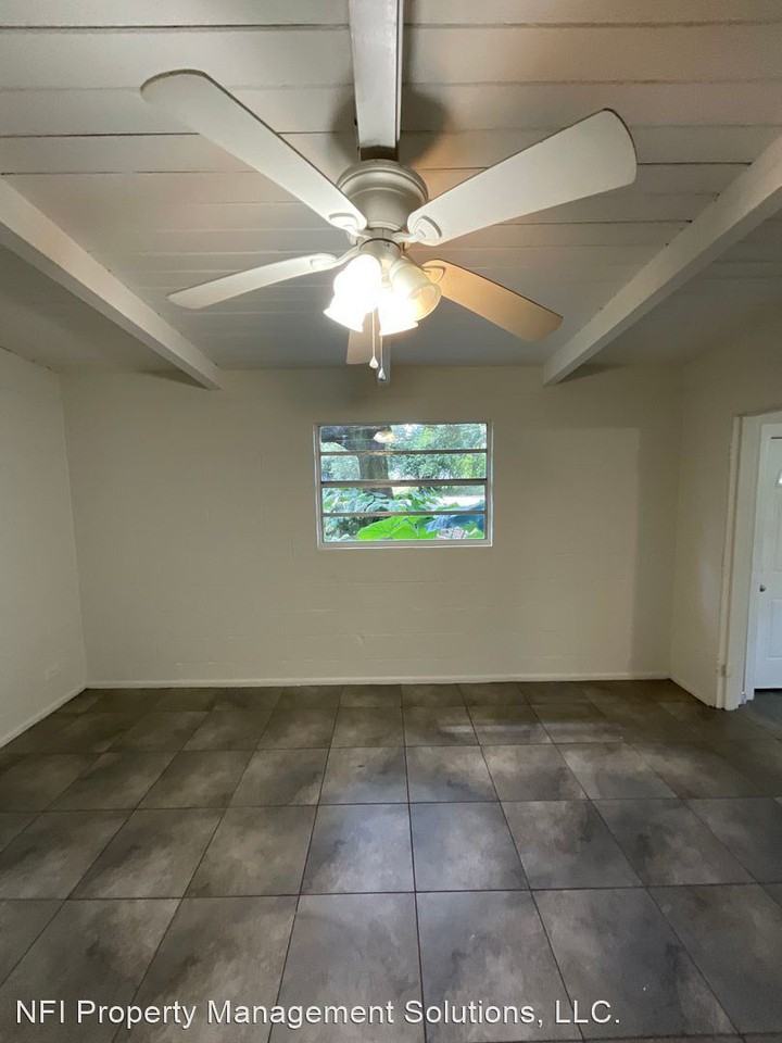 4 Idaho Ct - Photo 3 of 14