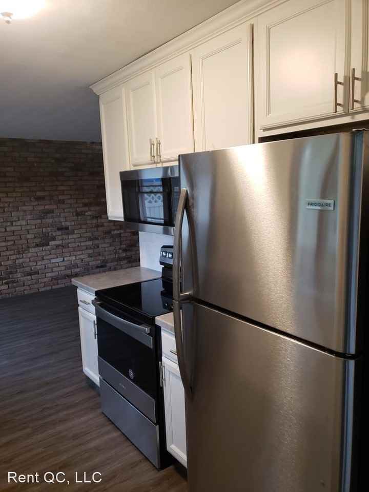 2726 34th St - Photo 3 of 14