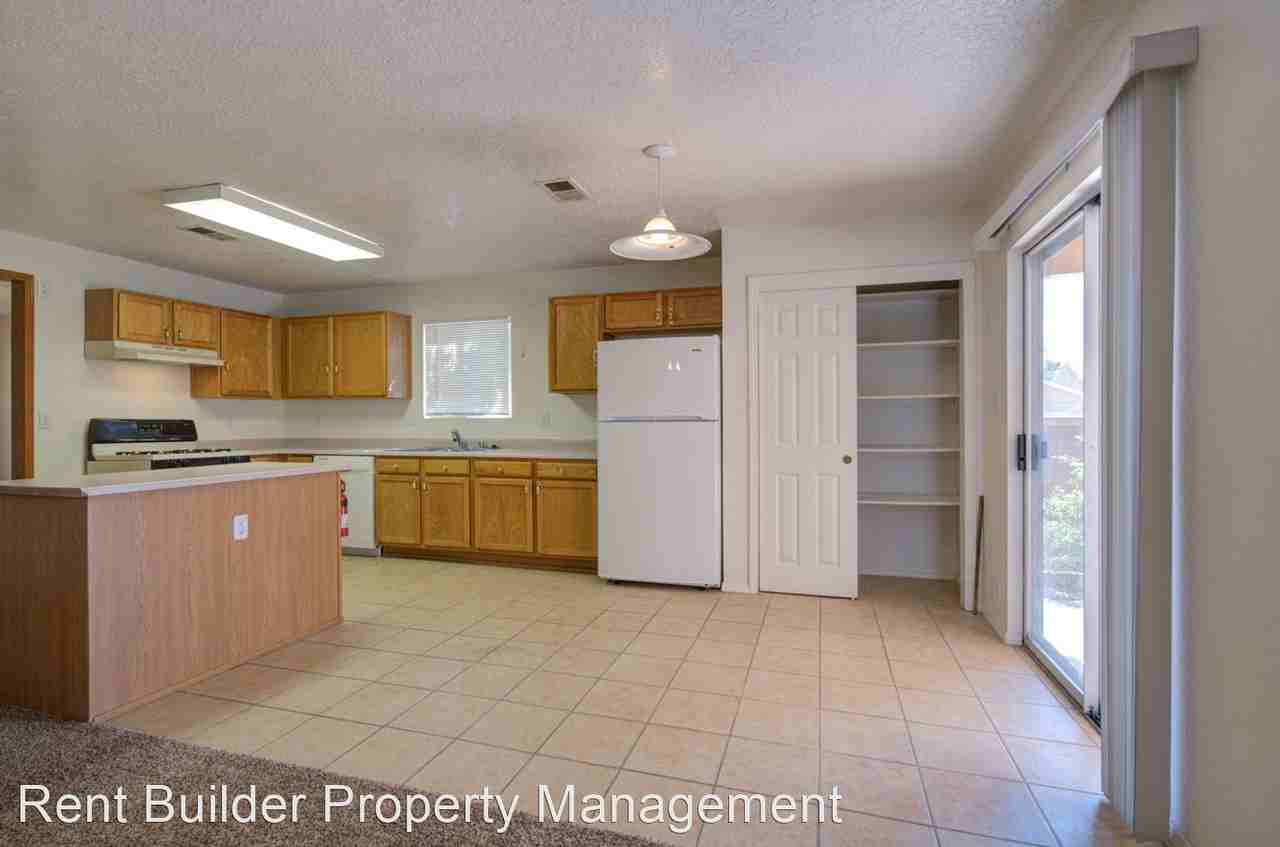7700 Amy Marie Ct Nw - Photo 2 of 33