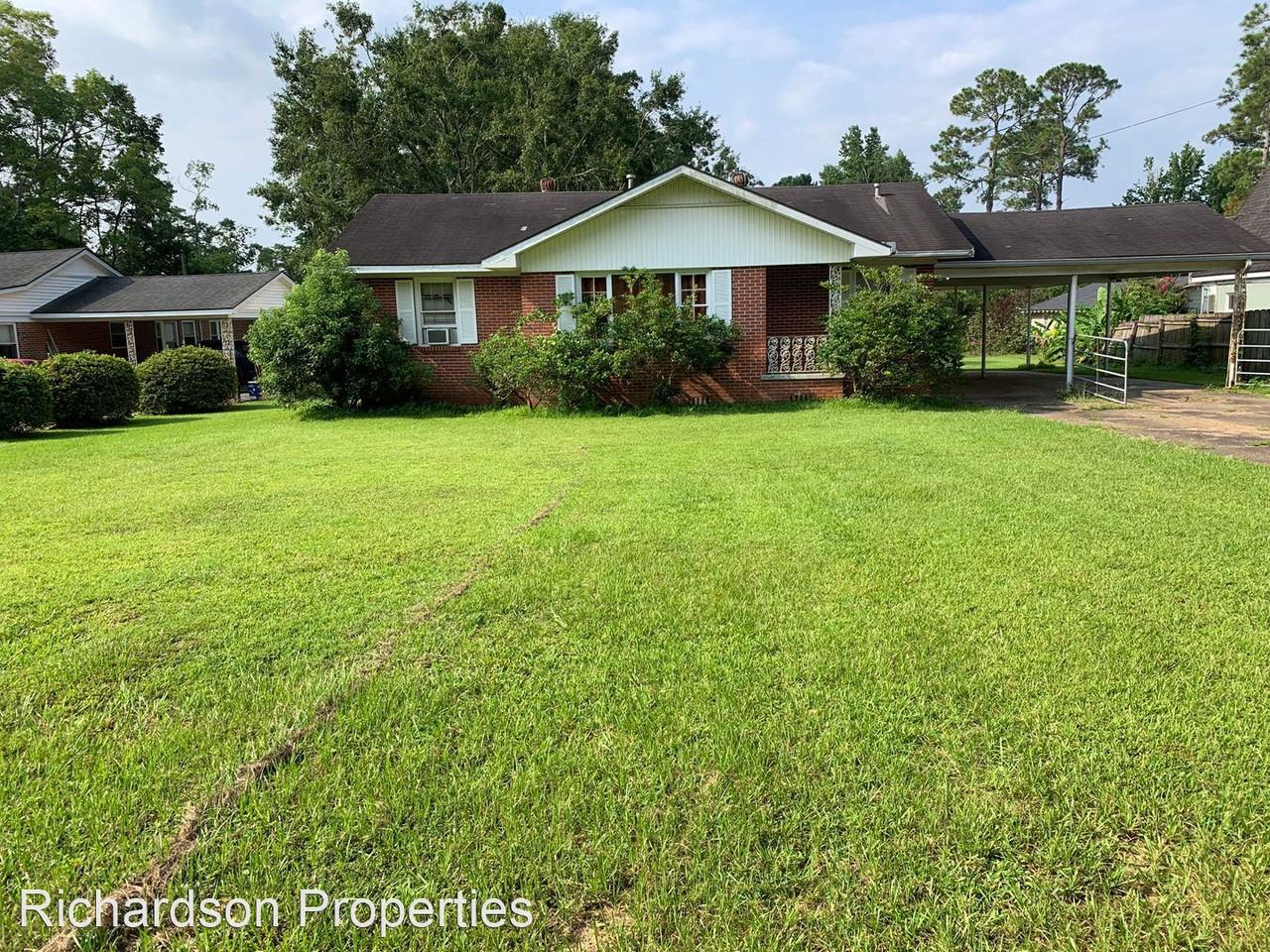 2331 E Hillwood Dr, Mobile, AL 36605 2 Bedroom House for 850/month