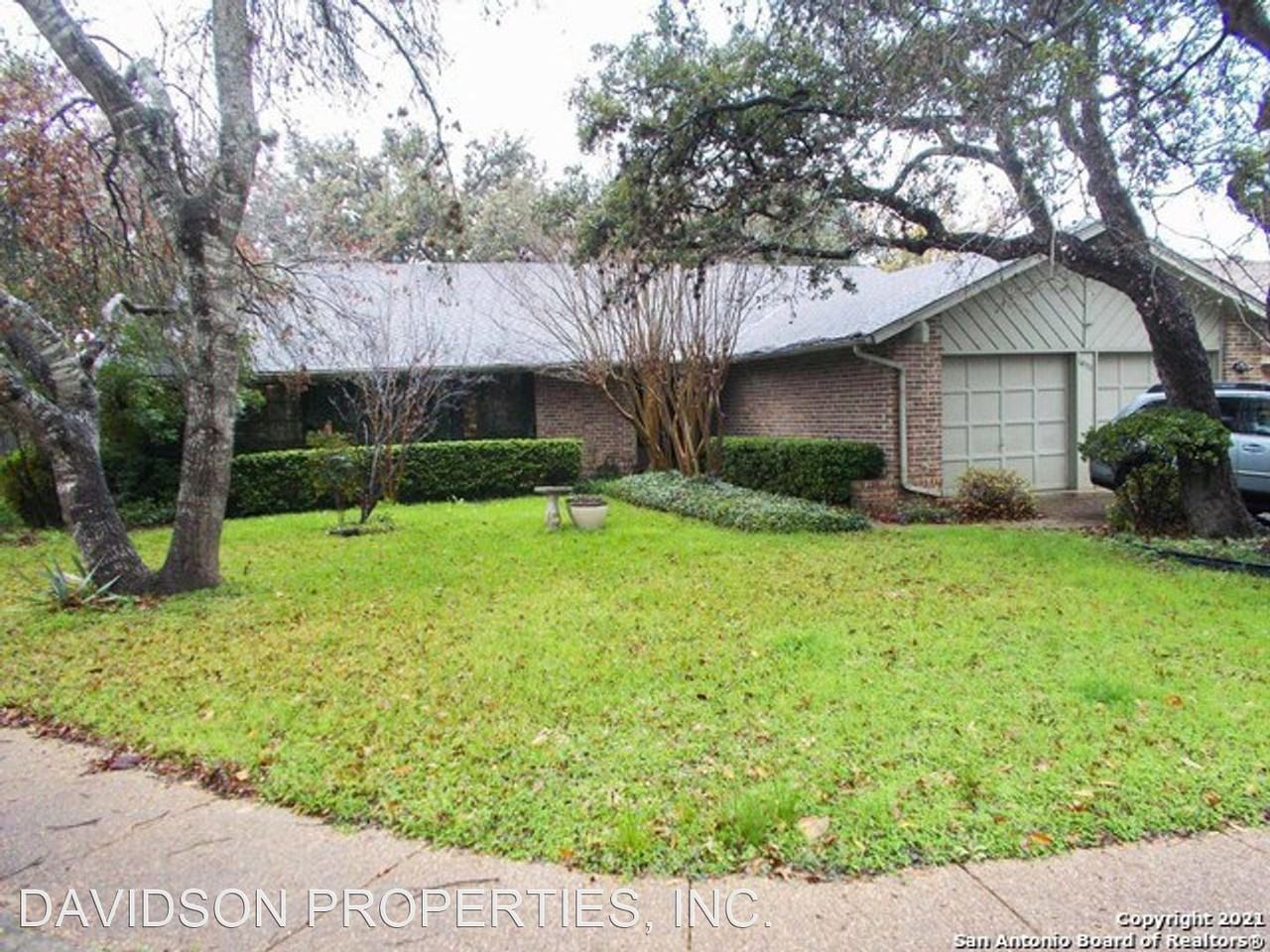 14311 Ambleside Ln - Photo 2 of 7