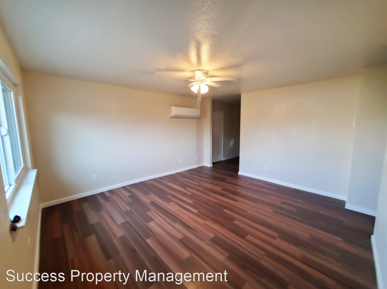 1940 Pleasant Ave - Photo 3 of 4