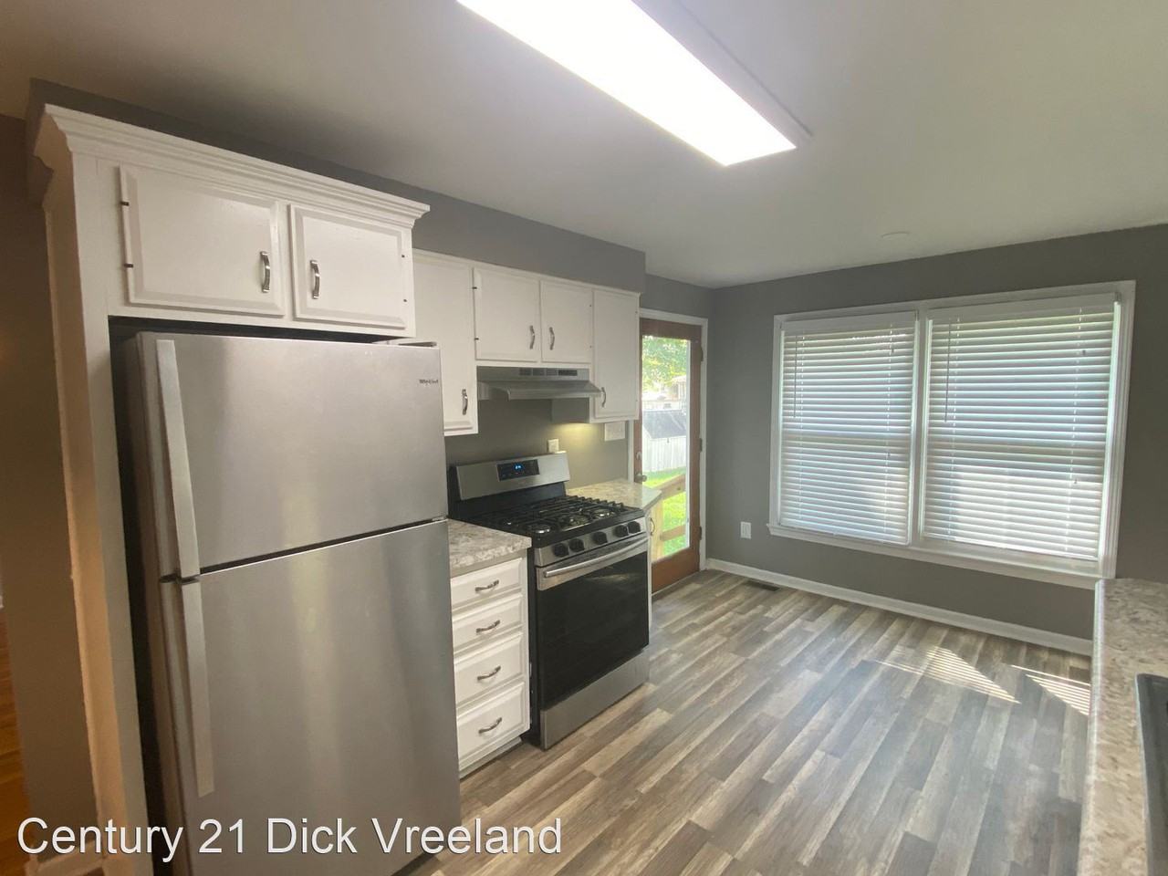 2907 Dale Ann Dr - Photo 3 of 12