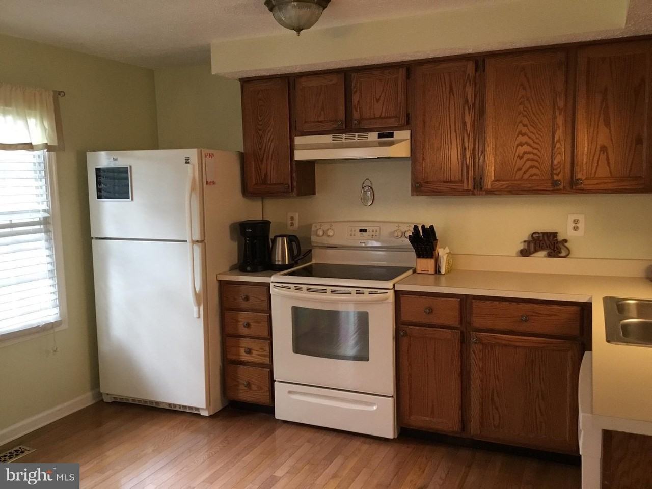 5550 Talbot Ct - Photo 2 of 38