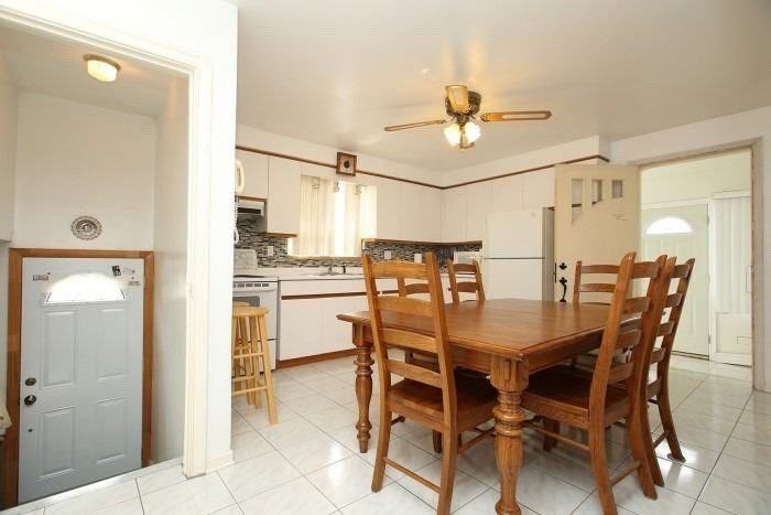 141 Wilmington Ave - Photo 3 of 9