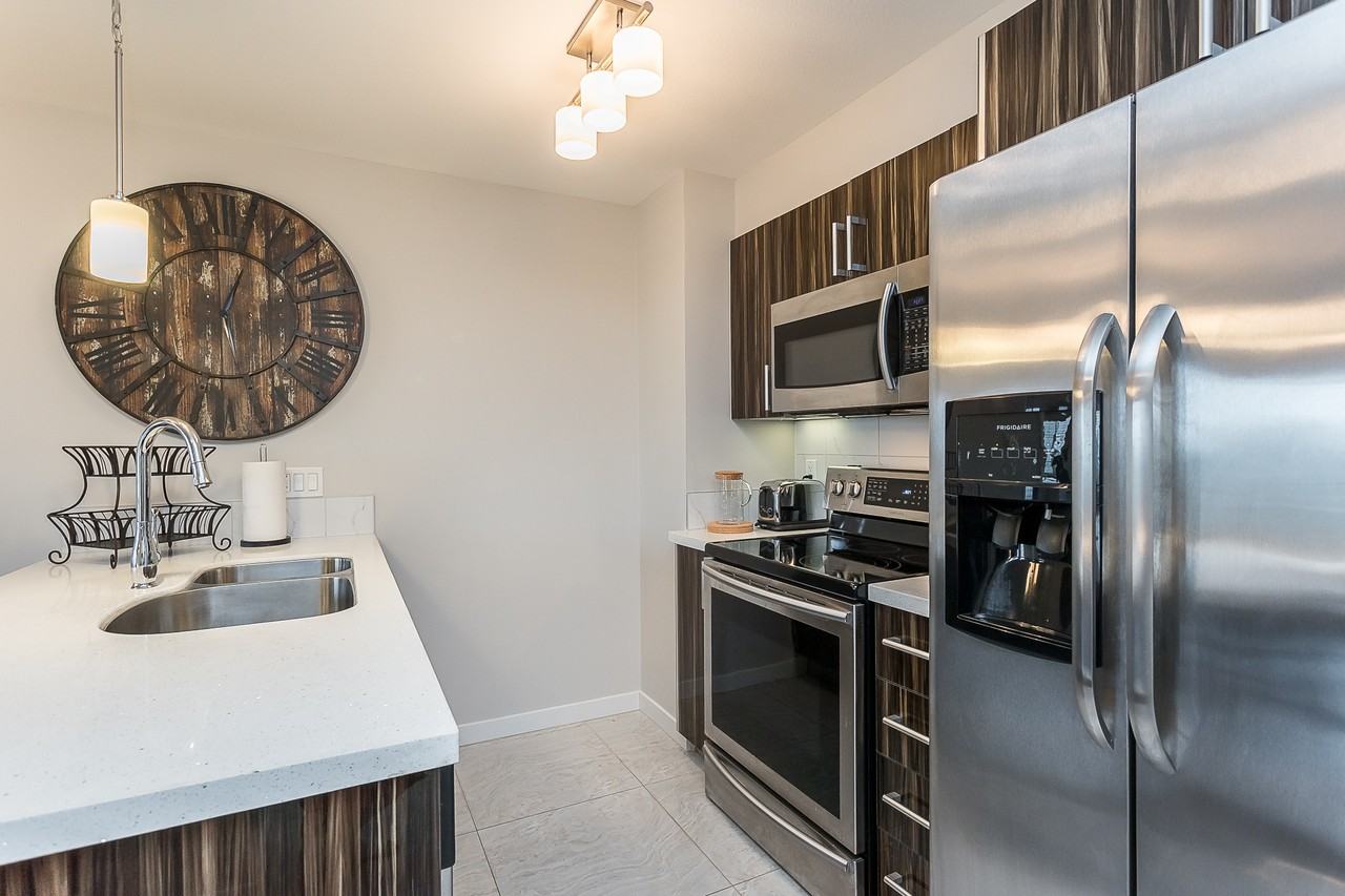 22318 Lougheed Hwy #304 - Photo 2 of 27