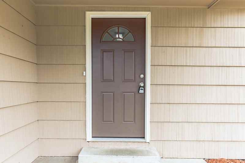 202 Hill Rd - Photo 3 of 17