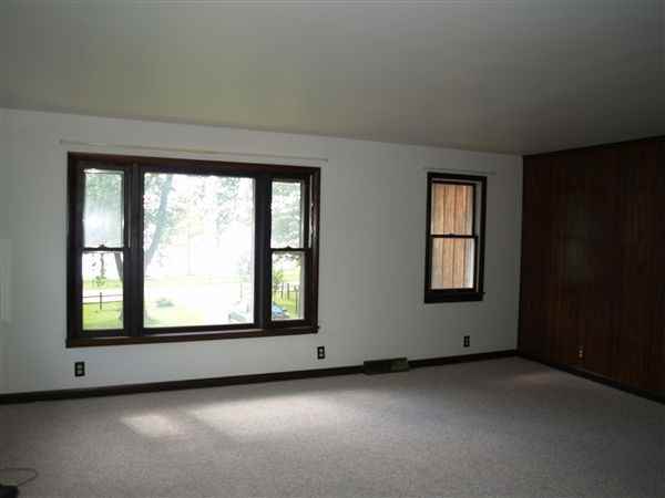 572 Gilletts Lake Rd - Photo 3 of 12