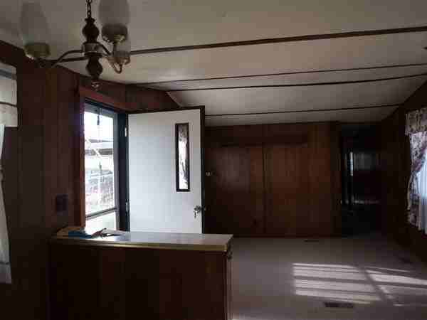 6280 Lansing Ave - Photo 3 of 6