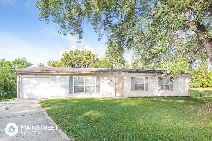 1151 Milwaukee Ct - Photo 2 of 17