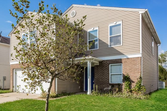 1308 Ellington Dr - Photo 2 of 17