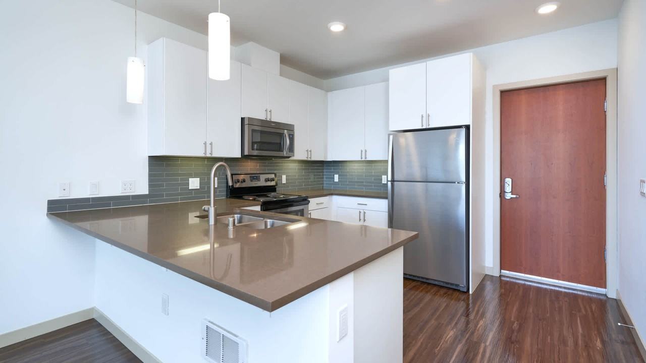 Odin - Photo 5 of 50