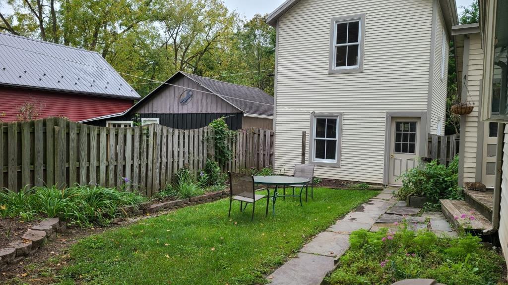 413-417 St. Catherine St. - Photo 2 of 2