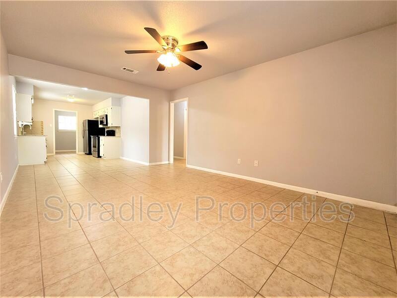 1012 N Wall St - Photo 3 of 8