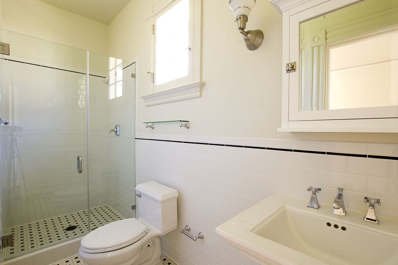 1810 Wyman Avenue - Photo 5 of 19