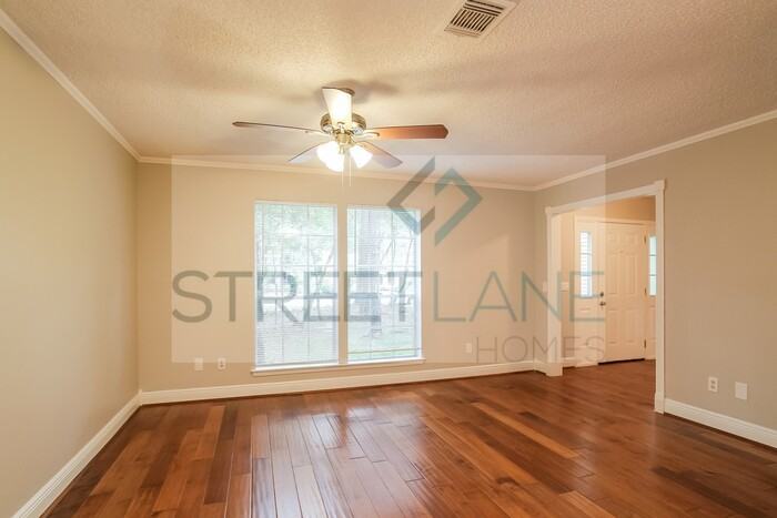 90 Sandpebble Dr - Photo 2 of 15