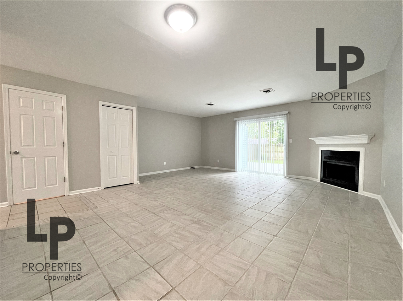 1488 Deer Lake Cir #1488 - Photo 5 of 16