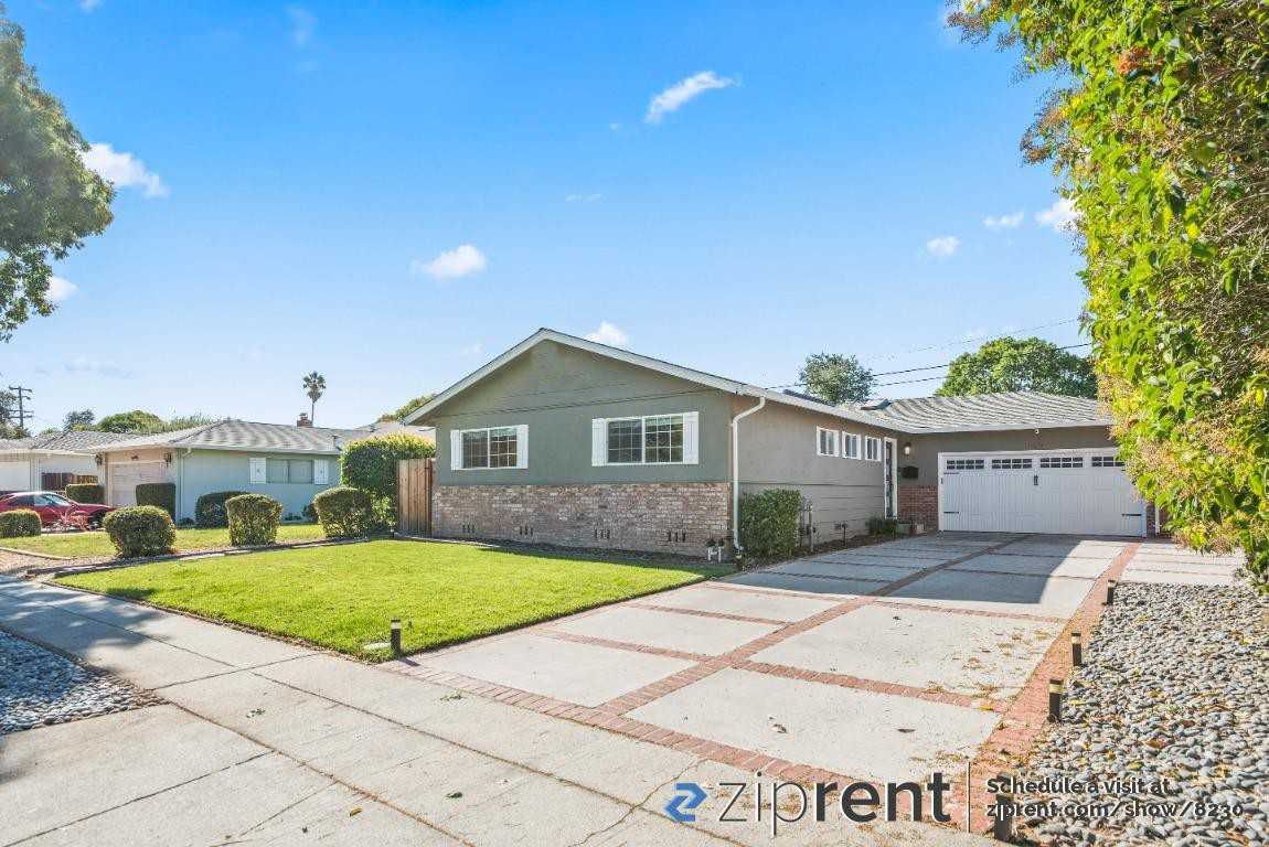 1060 Wallace Dr - Photo 2 of 21