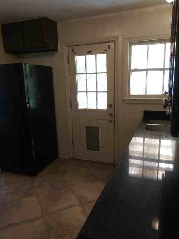 6109 Greenmere Pl - Photo 3 of 18