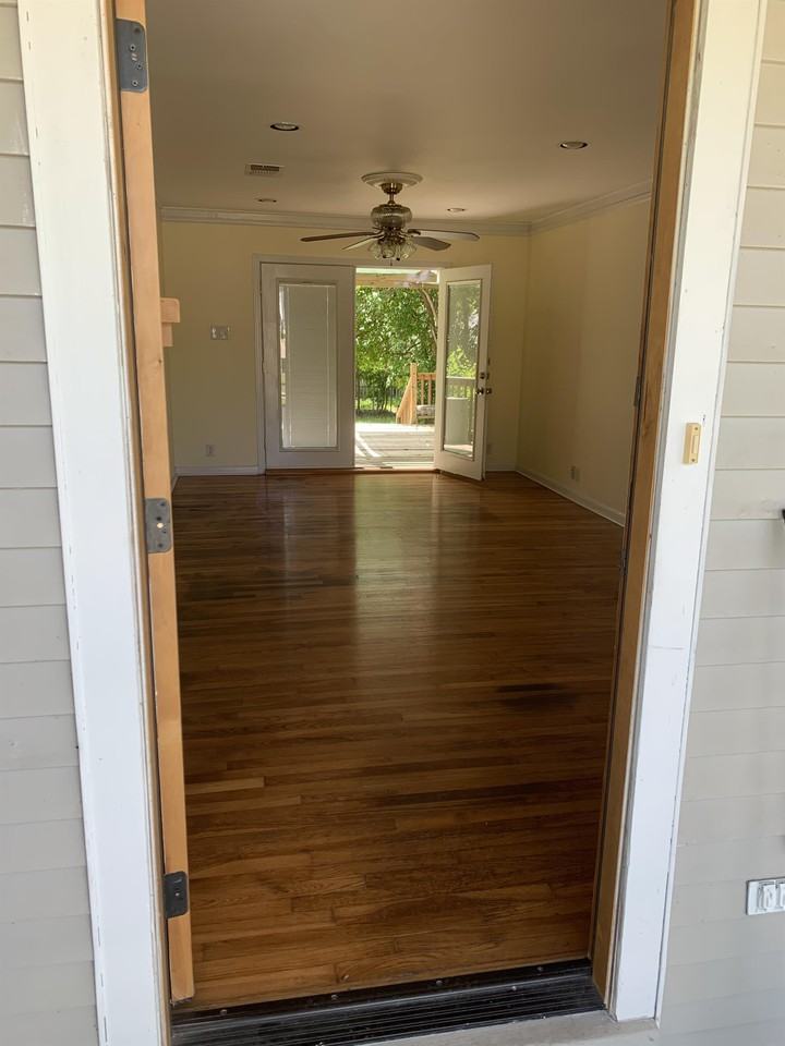 212 Lyman Dr #1 - Photo 4 of 31