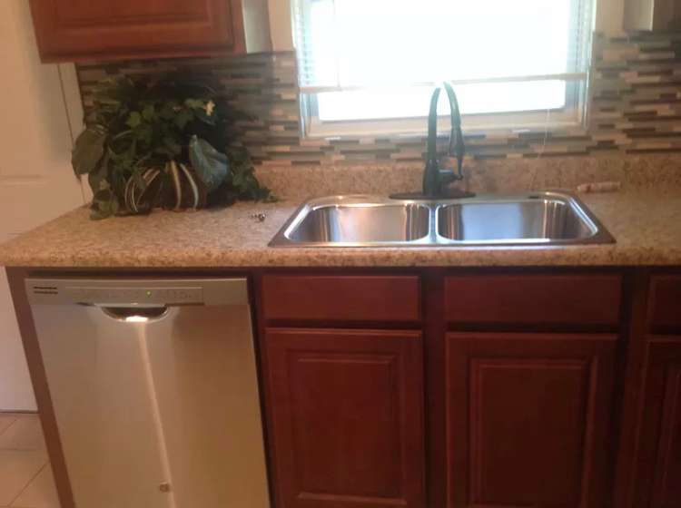 2955 Nw 48th St - Photo 6 of 12