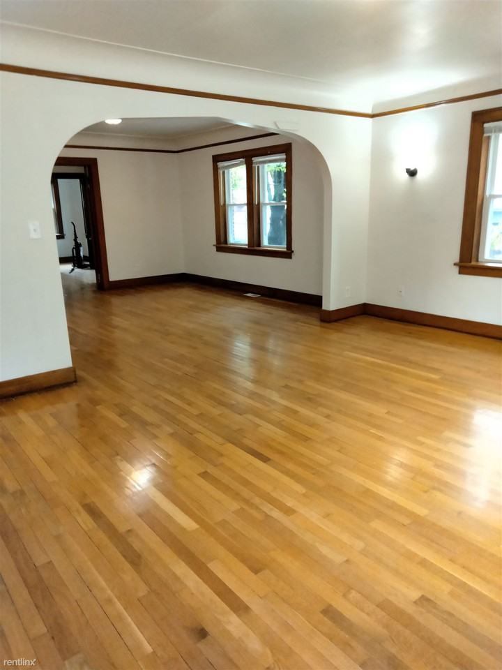 1736 Beidler St - Photo 3 of 11