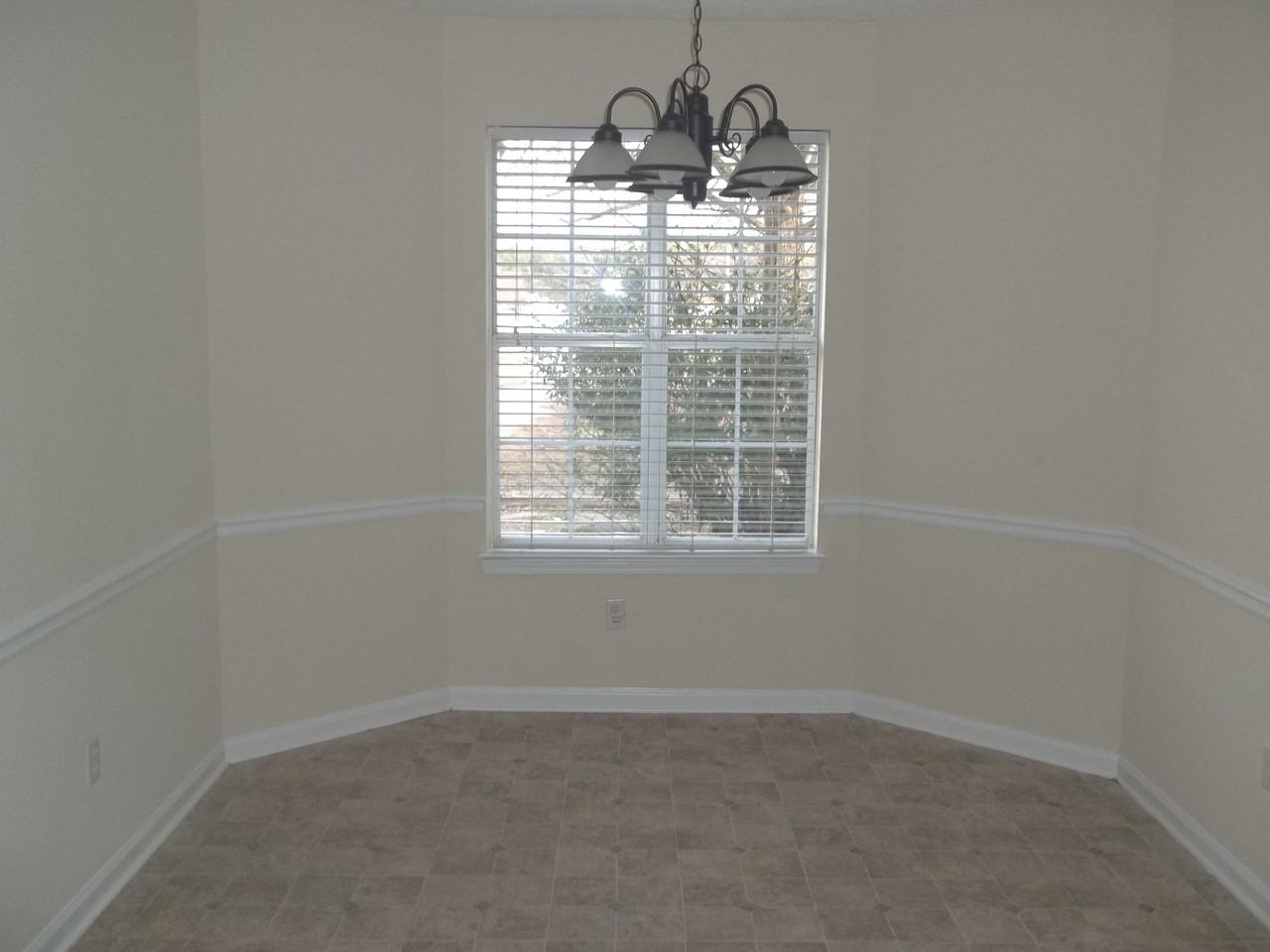 65 White Oak Dr - Photo 3 of 13