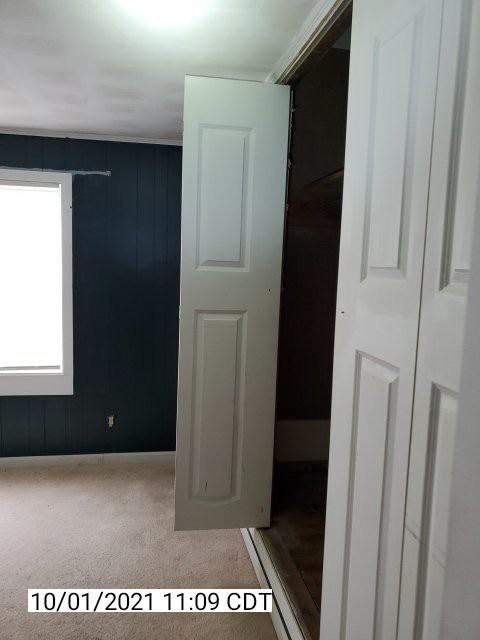 240 Shelby Dr - Photo 3 of 7