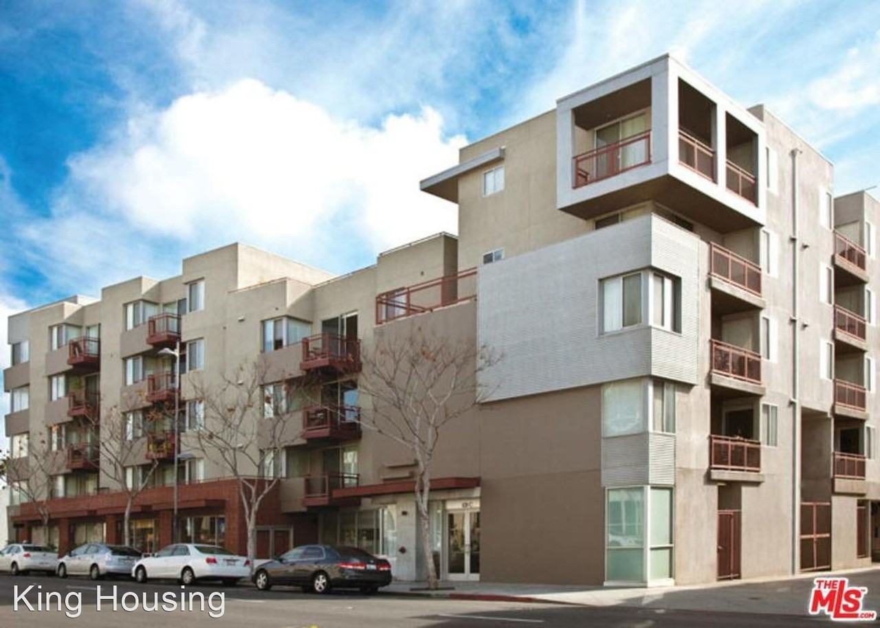 620 Santa Monica Blvd - Photo 3 of 26