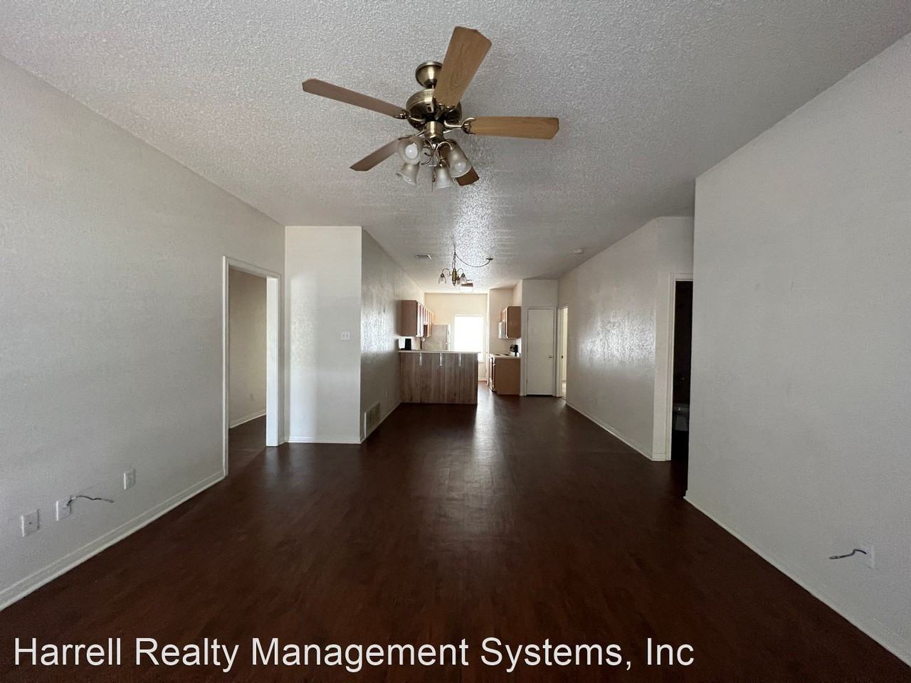 1909 S 14th St #B - Photo 3 of 12