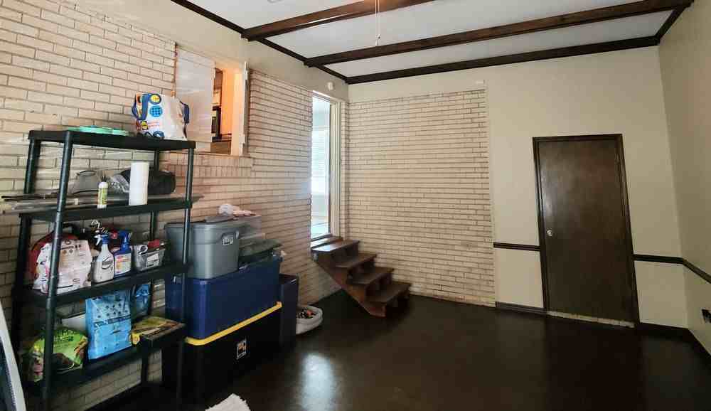 3265 Logan Dr - Photo 3 of 19