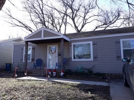 featured image of 1120 S Walnut St #1