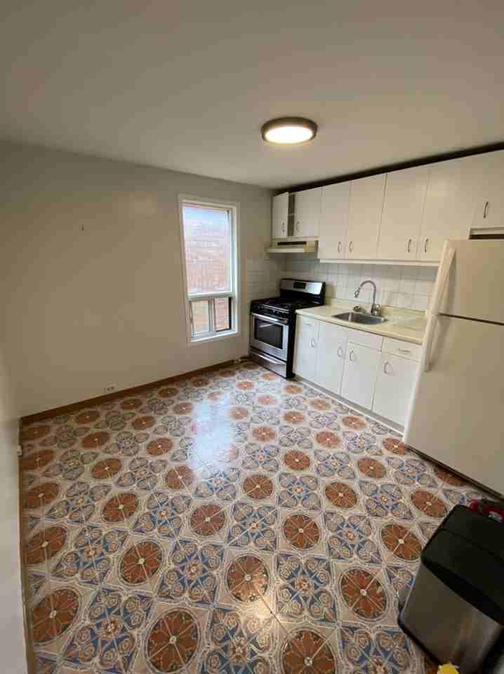 Ossington Ave & Davenport Rd #Upper