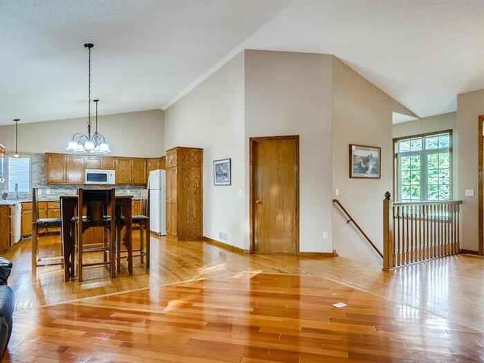 13998 Norway St Nw - Photo 3 of 33