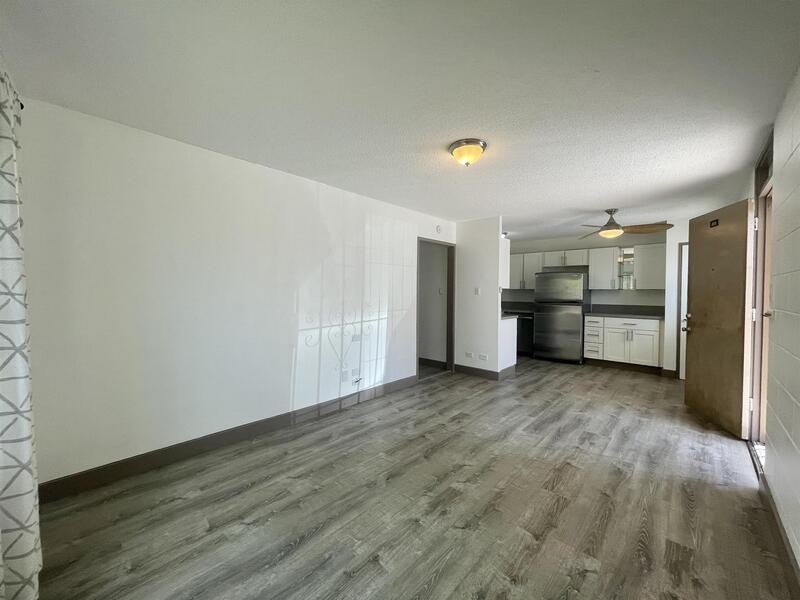 1611 Miller St #101 - Photo 3 of 6