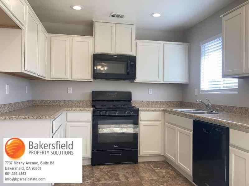 413 Salazar Ave - Photo 2 of 9