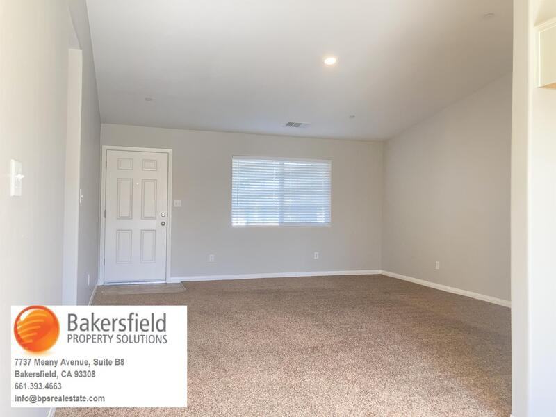 413 Salazar Ave - Photo 3 of 9