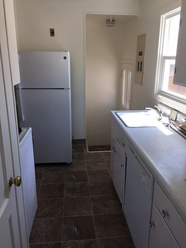 1347 Thayer Dr - Photo 3 of 9