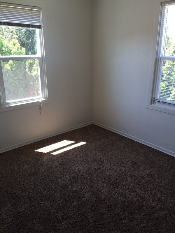 1347 Thayer Dr - Photo 6 of 9