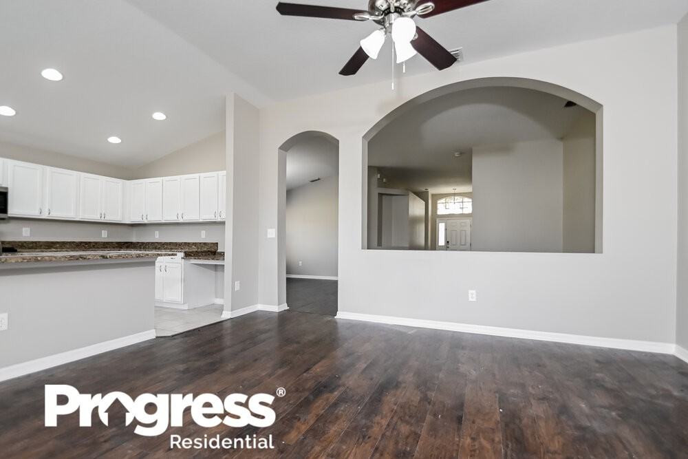 6606 Brighton Park Dr - Photo 3 of 16