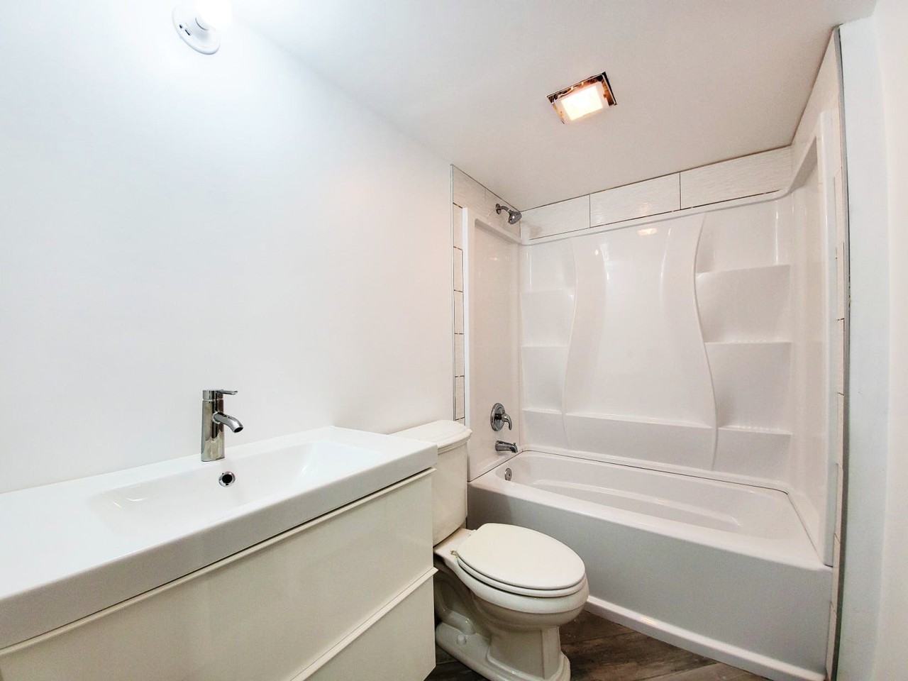 6321 E Mississippi Ave - Photo 3 of 27