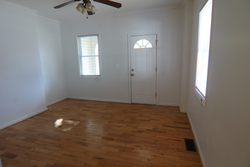 3302 Rosekemp Ave - Photo 3 of 22